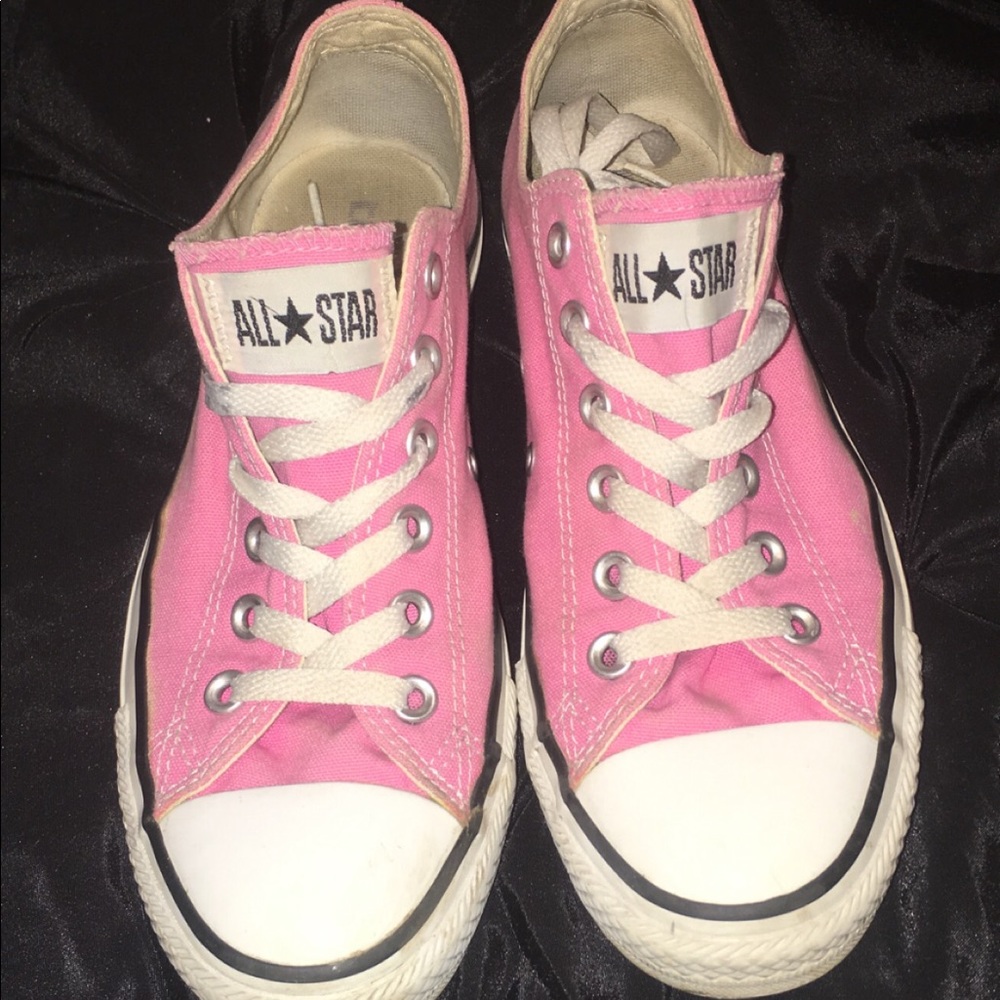 Pink converse